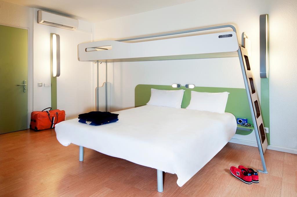 Ibis Budget Givet Szoba fotó