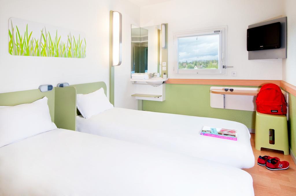 Ibis Budget Givet Szoba fotó
